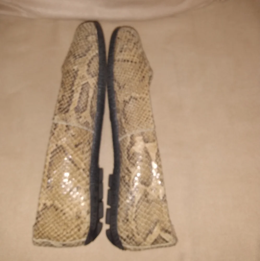 KOKUA Tan Leather Snake Skin print size 37 Ballet Flats